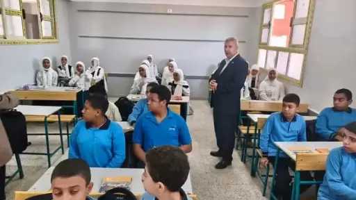 وكيل تعليم الشرقية يتابع انتظام الدراسة بمدارس القرين