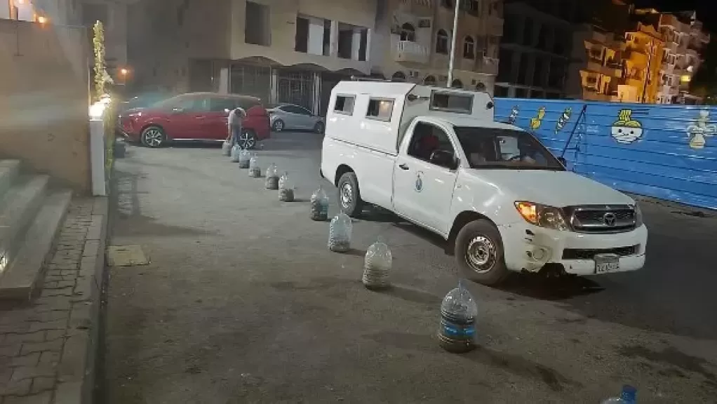 خط أحمر
