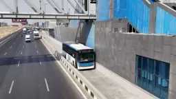 بدء تشغيل المرحلة الثانية للأتوبيس الترددي السريع (BRT) وتوافد المواطنين على محطاتها