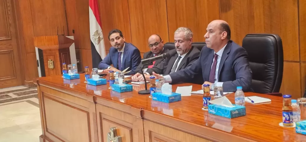 خط أحمر