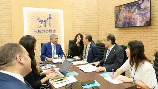 وزير السياحة والآثار يبحث مع رئيس الرابطة اليابانية لوكلاء السفر زيادة الحركة السياحية الوافدة من اليابان