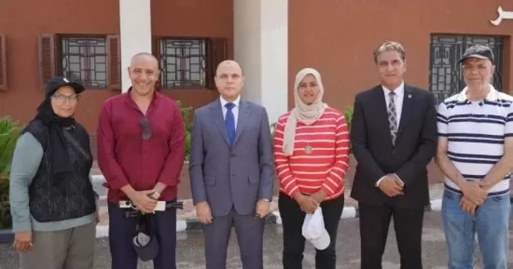 خط أحمر