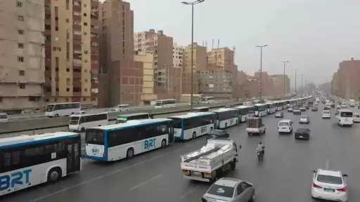 مساعد وزير النقل: الأتوبيس الترددي السريع خدمة نقل جماعي آمنة للمواطن بتوقيت منظم ومنضبط