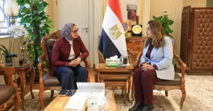 منال عوض تتابع مع محافظ الوادي الجديد المشروعات التنموية وملفات التصالح والتقنين