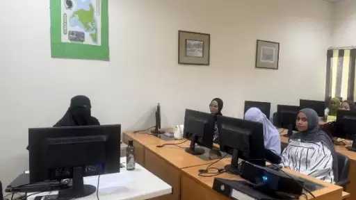 تدريب 40 شابًا وفتاة على تحليل البيانات لمواجهة متطلبات سوق العمل بالأقصر