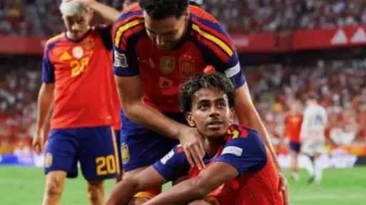 لامين يامال يتألق بثنائية.. إسبانيا تفوز على كرواتيا 4-1 وتتصدر المجموعة