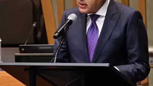 كلمة رئيس الوزراء خلال اجتماع فخامة الرئيس بمجلسي الوزراء والمحافظين وكبار المسئولين وقادة القوات المسلحة والشرطة المدنية والعُمد والمشايخ