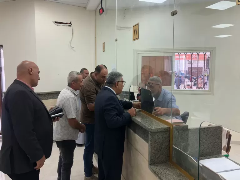 خط أحمر
