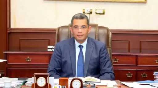 محافظ البحر الأحمر يطلق تجربة مرورية جديدة بالغردقة بدءًا من الغد