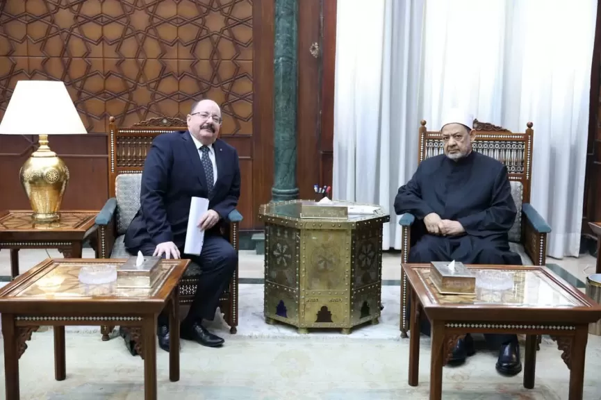خط أحمر