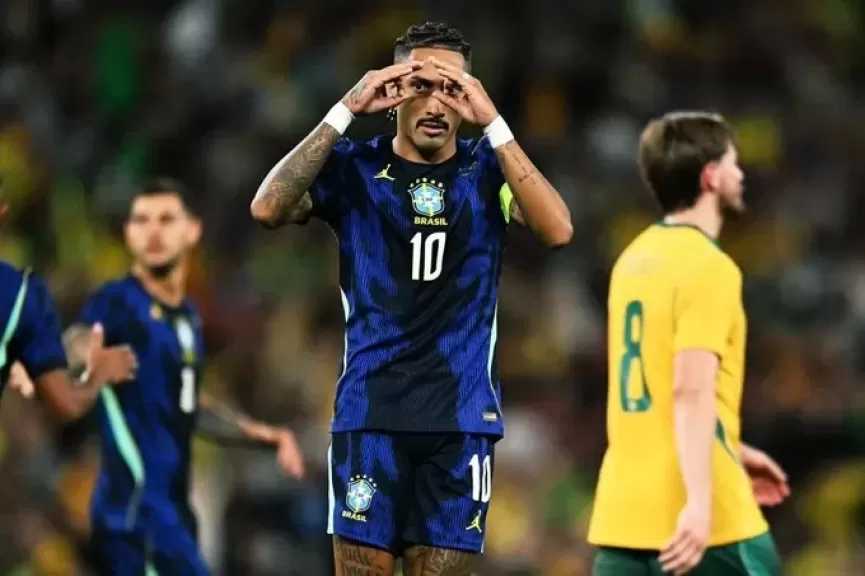 برشلونة يترقب وصول رافينيا لإجراء الفحوصات الطبية بعد إصابته مع البرازيل