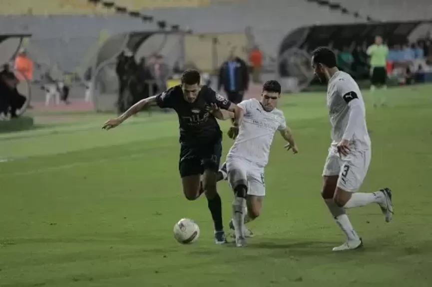 خط أحمر