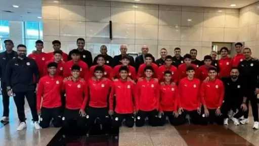 بعثة منتخب الناشئين تعود إلى القاهرة بعد ختام مشاركتها في بطولة الصداقة