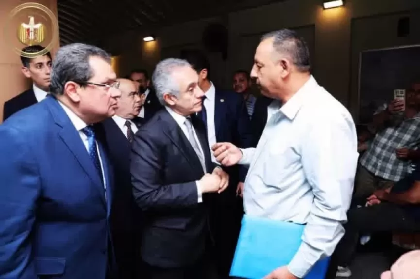 خط أحمر