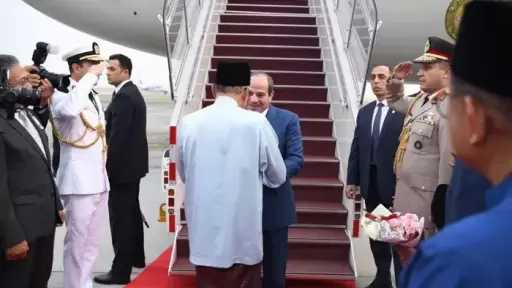 الرئيس السيسي: غادرت ماليزيا العزيزة وفي القلب كل المحبة والامتنان والتقدير