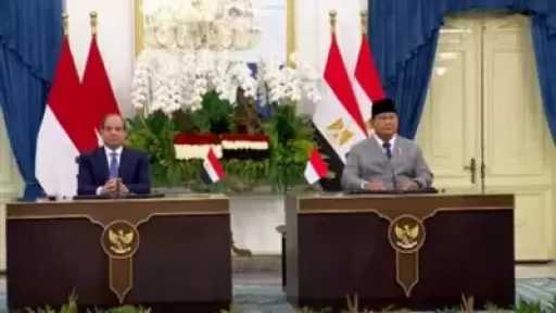 دفع فرص الاستثمار المشتركة قدماً.. نص البيان المشترك بشأن زيارة الرئيس السيسي لإندونيسيا