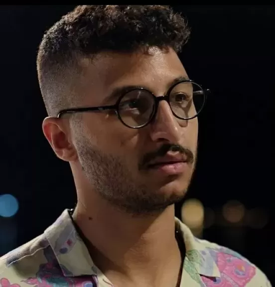 خط أحمر
