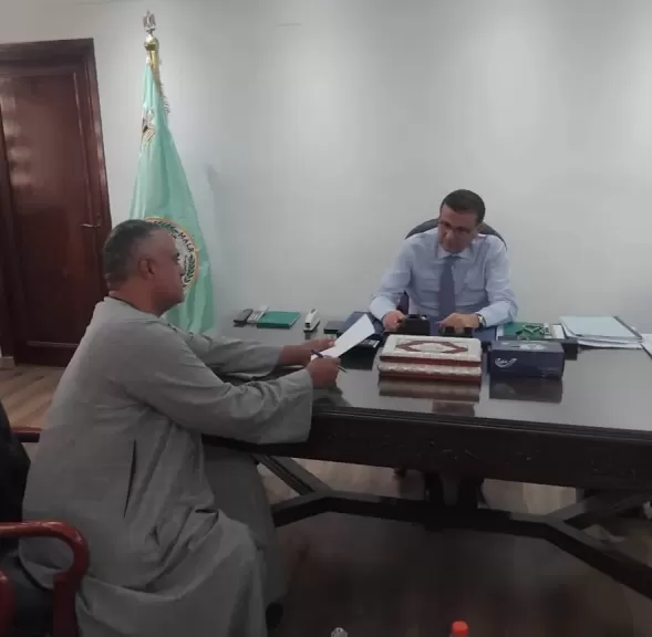 خط أحمر