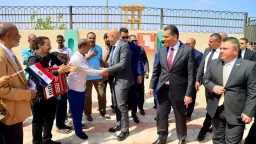 وزير التعليم من حلايب يوجه باستمرار متابعة مهارات القراءة..... وزير التعليم من حلايب يوجه باستمرار متابعة مهارات القراءة.. ويشيد بمستوى الطلاب