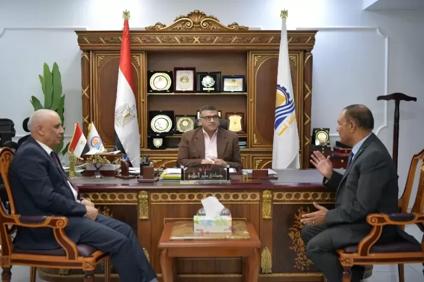 خط أحمر