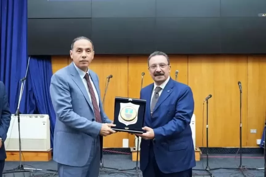 خط أحمر