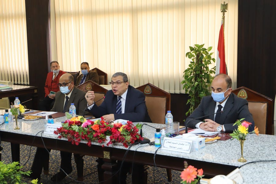 fe5df232cafa4c4e0f1a0294418e5660.jpg