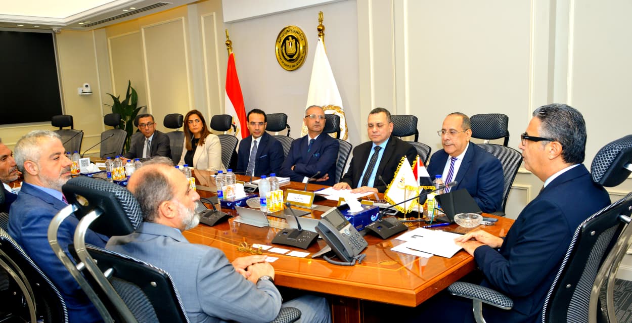 dd5eac47c252.jpg